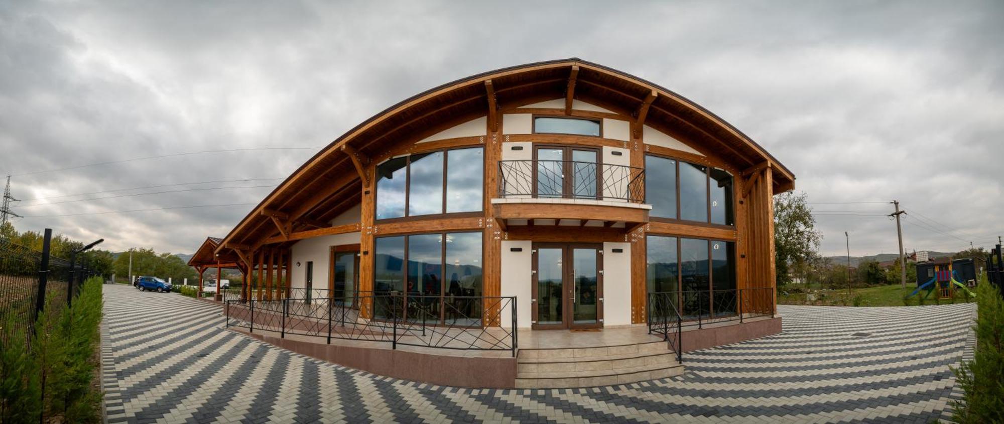 Pensiunea Subcarpati Călimăneşti Eksteriør billede